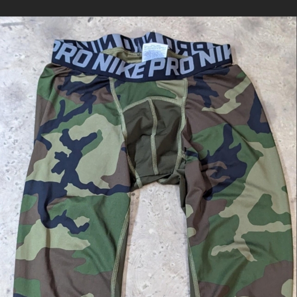 Nike pro camo - Picture 3 of 3